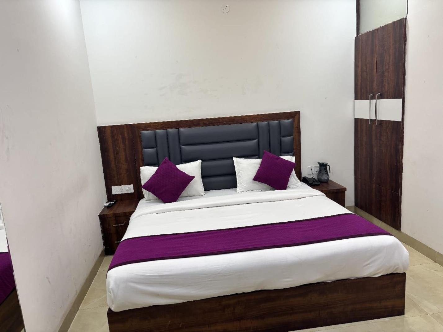 Hotel Ganga Palace - Agra Agra  Kültér fotó