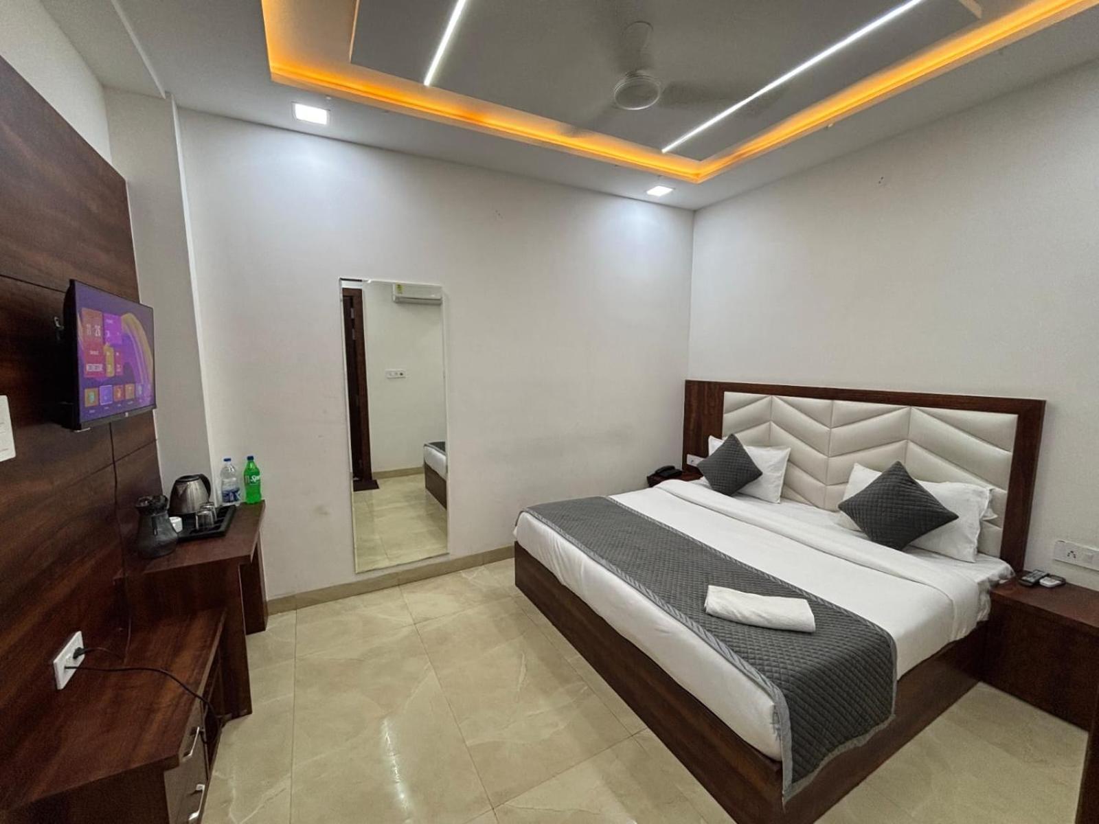 Hotel Ganga Palace - Agra Agra  Kültér fotó