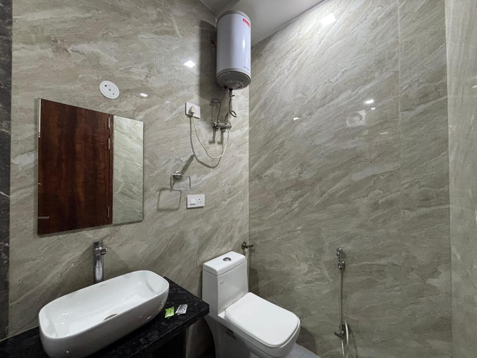 Hotel Ganga Palace - Agra Agra  Kültér fotó