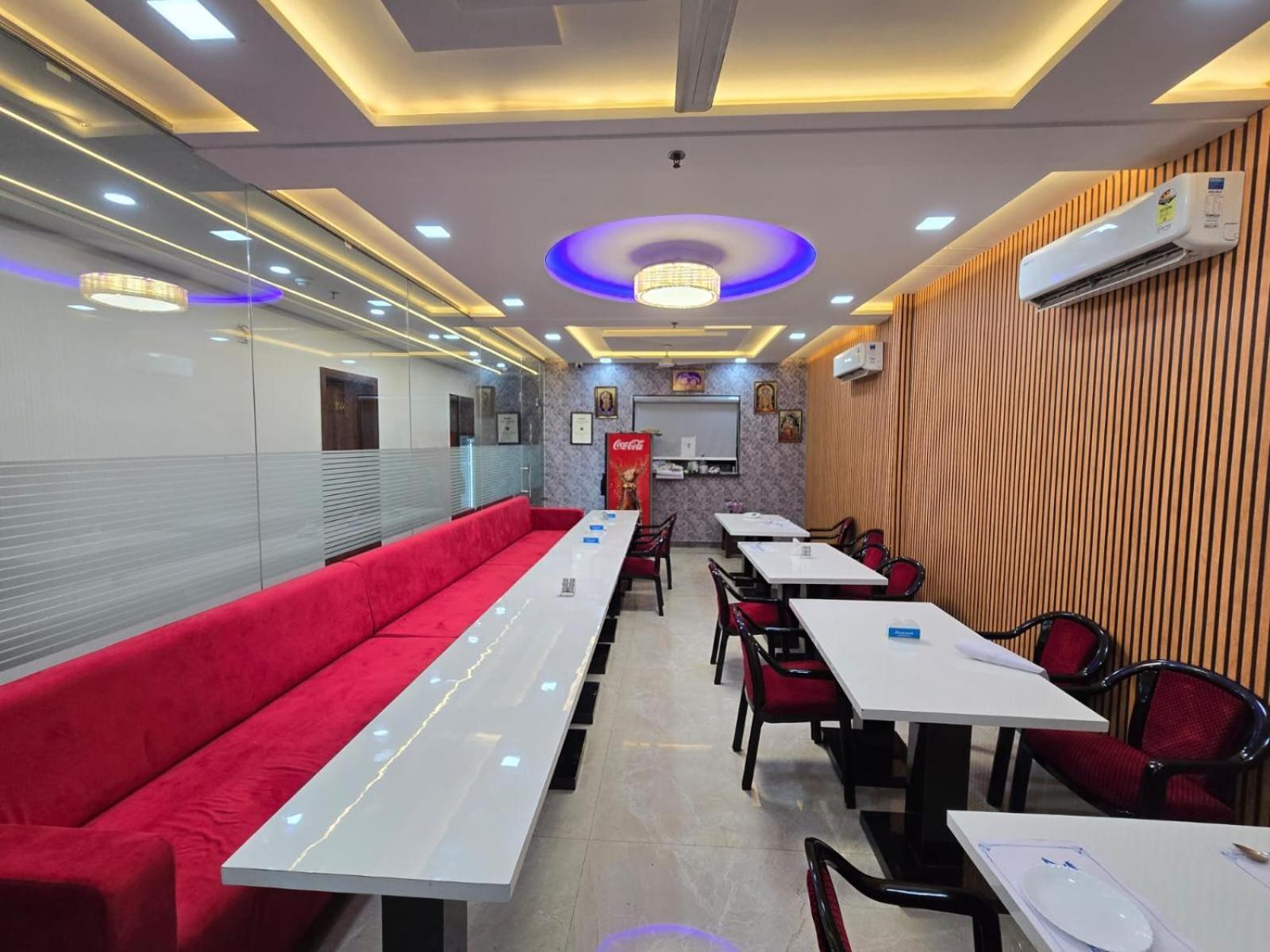 Hotel Ganga Palace - Agra Agra  Kültér fotó