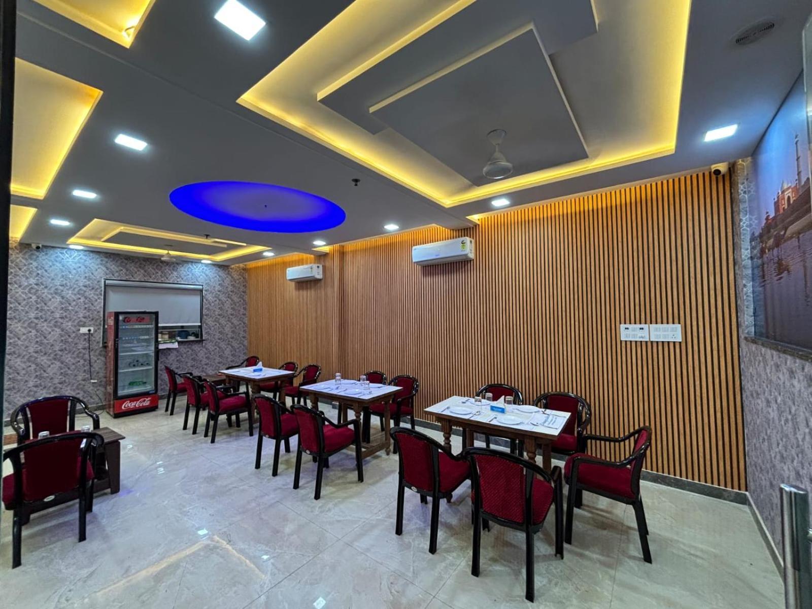 Hotel Ganga Palace - Agra Agra  Kültér fotó