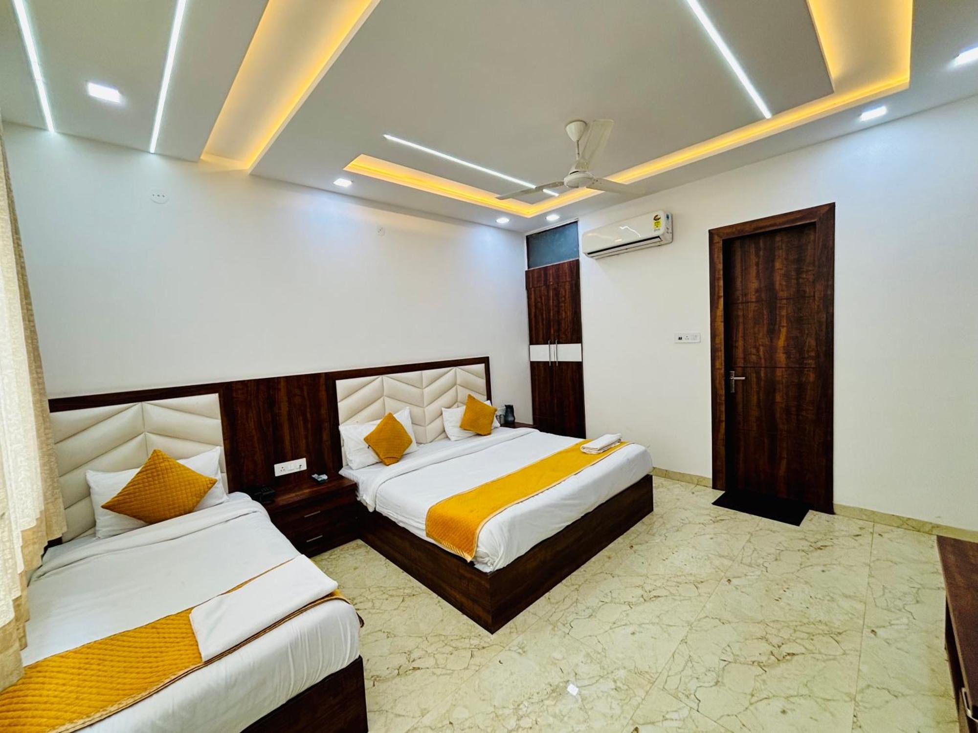 Hotel Ganga Palace - Agra Agra  Kültér fotó
