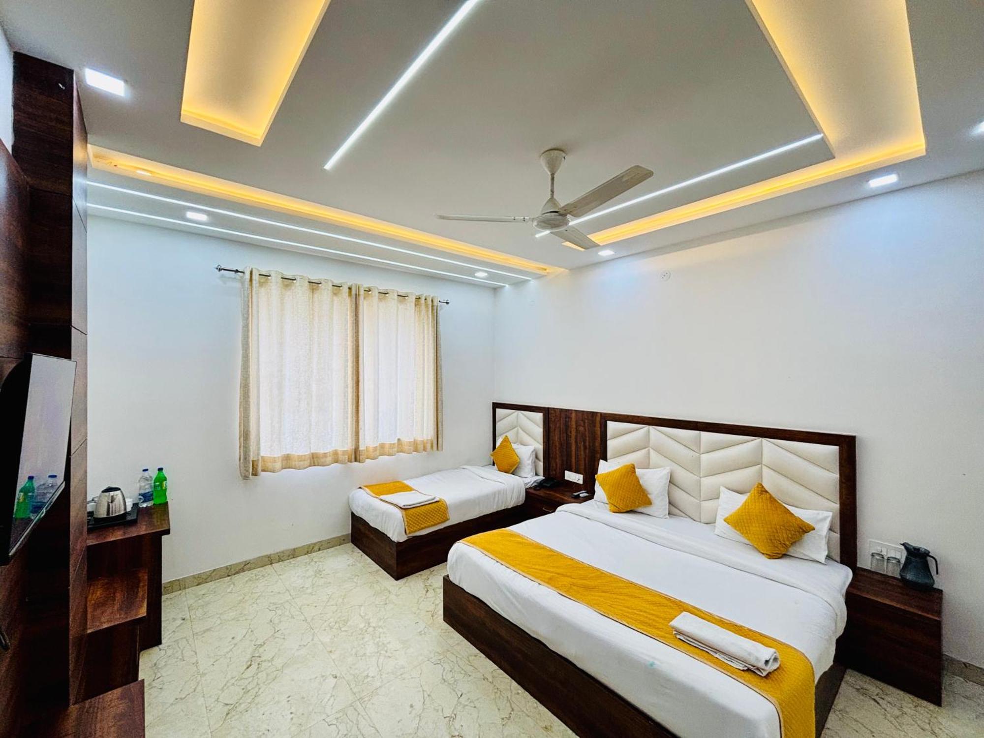 Hotel Ganga Palace - Agra Agra  Kültér fotó