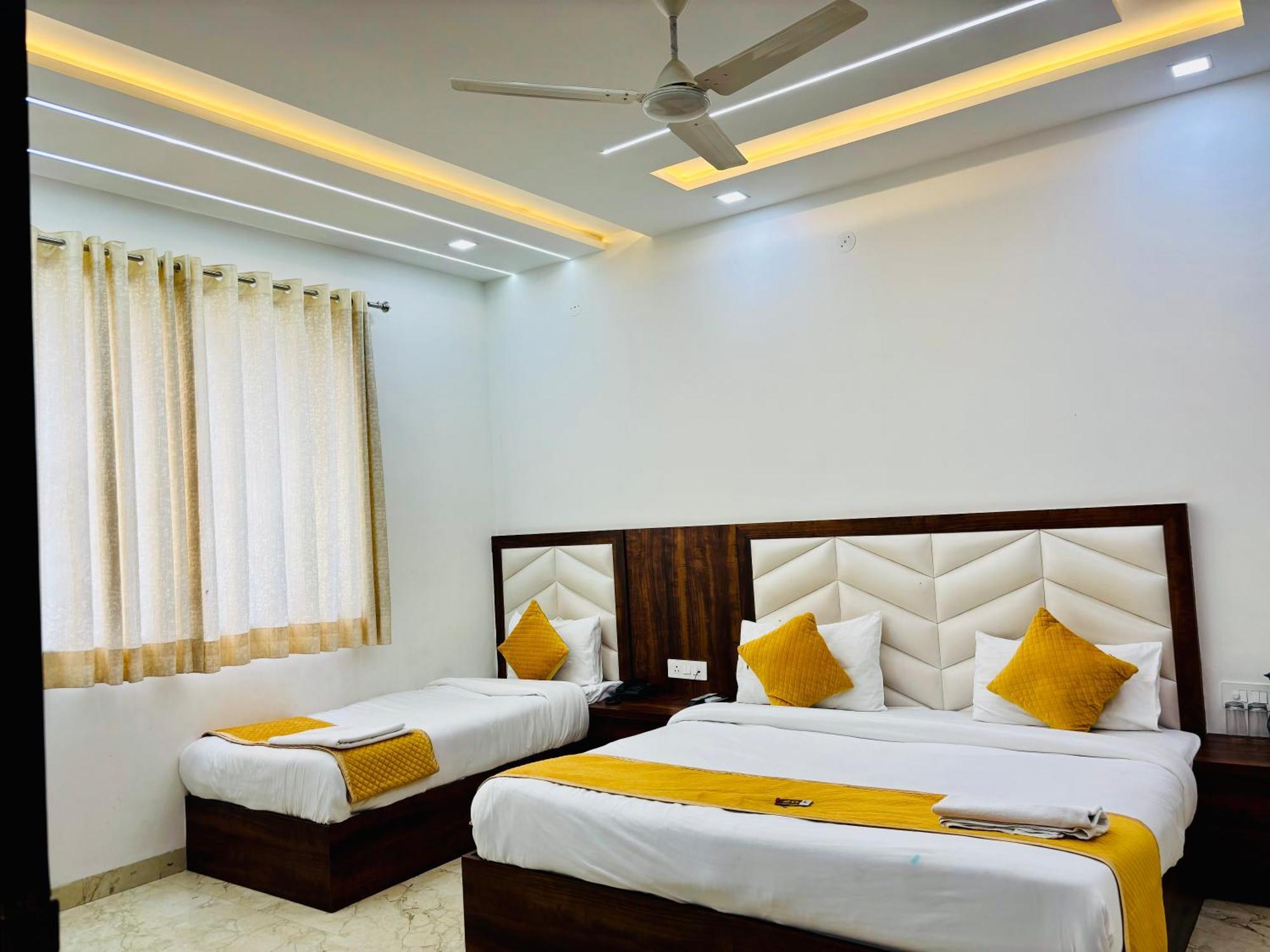 Hotel Ganga Palace - Agra Agra  Kültér fotó